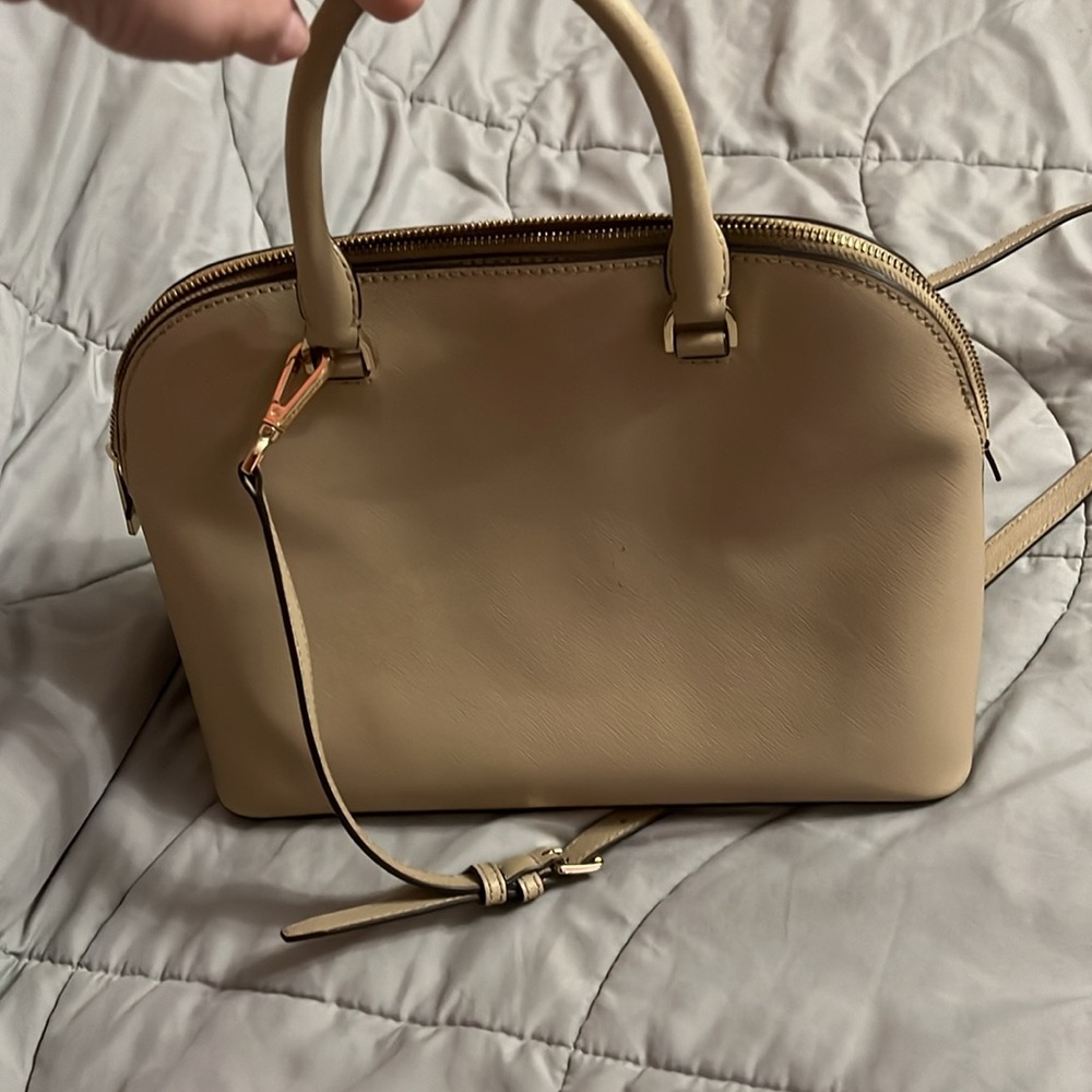 Gently Used, In Great Condition. - image 3